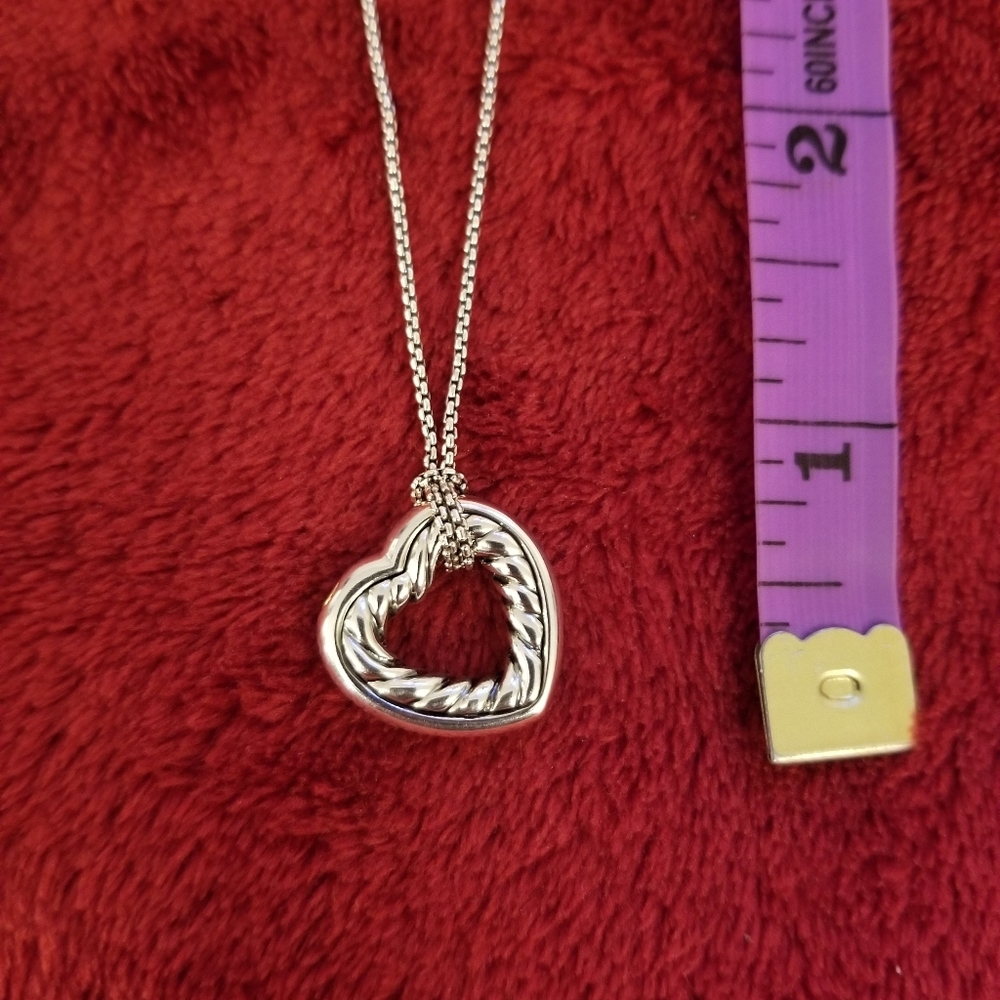 David Yurman heart pendant with chain